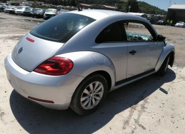 Photo 3 VIN: 3VWF17AT6EM638280 - VOLKSWAGEN BEETLE COUPE 