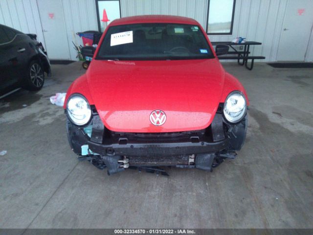 Photo 5 VIN: 3VWF17AT6GM606531 - VOLKSWAGEN BEETLE COUPE 