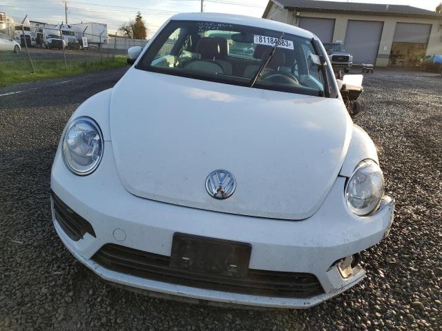 Photo 4 VIN: 3VWF17AT6HM625145 - VOLKSWAGEN BEETLE 