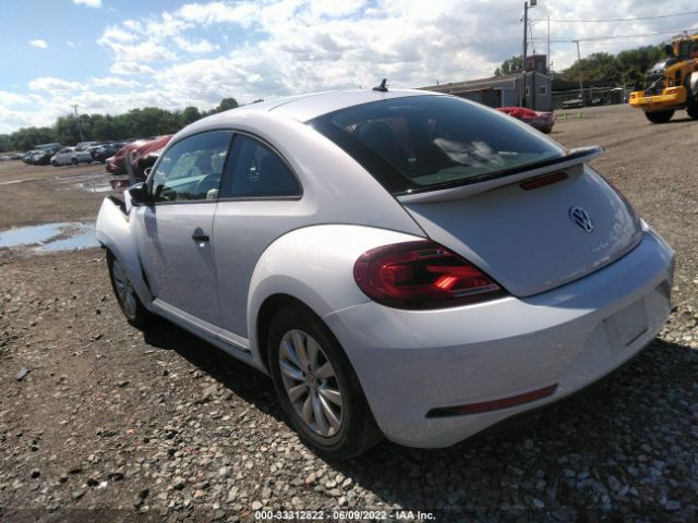 Photo 2 VIN: 3VWF17AT6HM626554 - VOLKSWAGEN BEETLE 