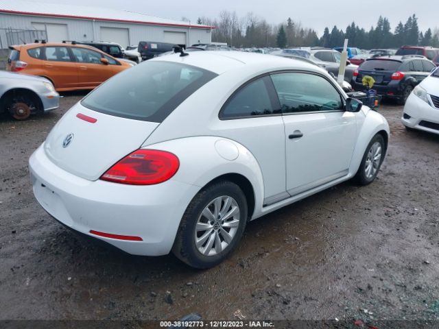 Photo 3 VIN: 3VWF17AT7FM649290 - VOLKSWAGEN BEETLE 