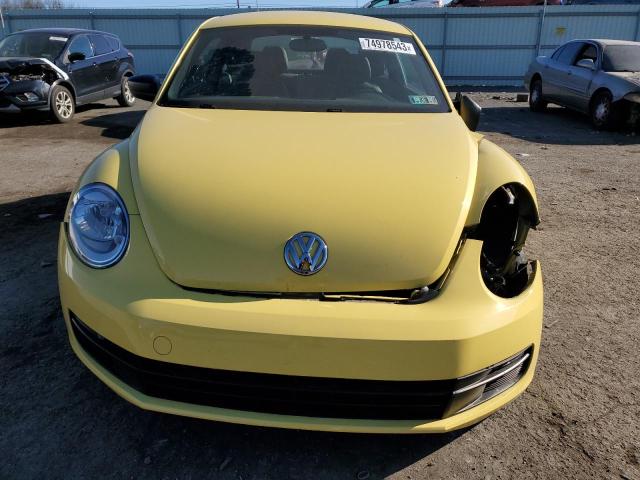 Photo 4 VIN: 3VWF17AT7FM651301 - VOLKSWAGEN BEETLE 