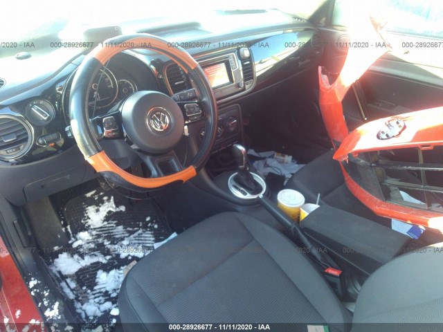 Photo 4 VIN: 3VWF17AT7GM632202 - VOLKSWAGEN BEETLE COUPE 