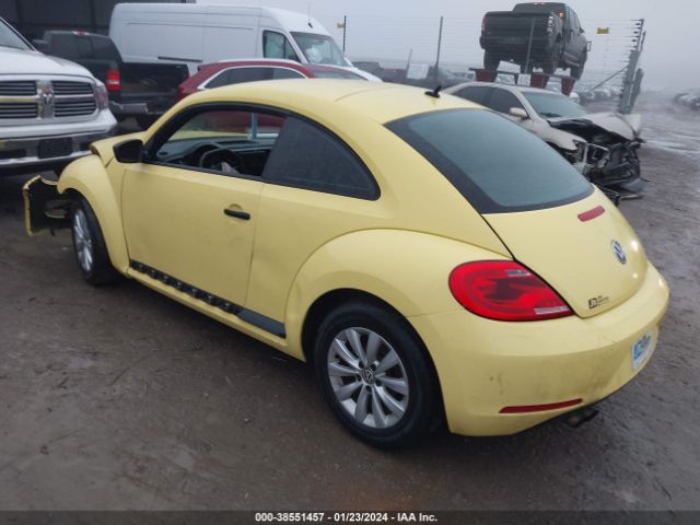 Photo 2 VIN: 3VWF17AT9FM619515 - VOLKSWAGEN BEETLE 