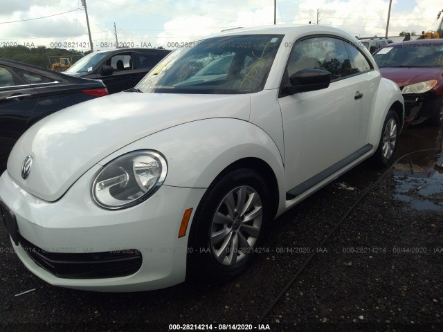 Photo 1 VIN: 3VWF17AT9FM640915 - VOLKSWAGEN BEETLE 