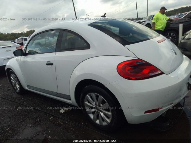 Photo 2 VIN: 3VWF17AT9FM640915 - VOLKSWAGEN BEETLE 