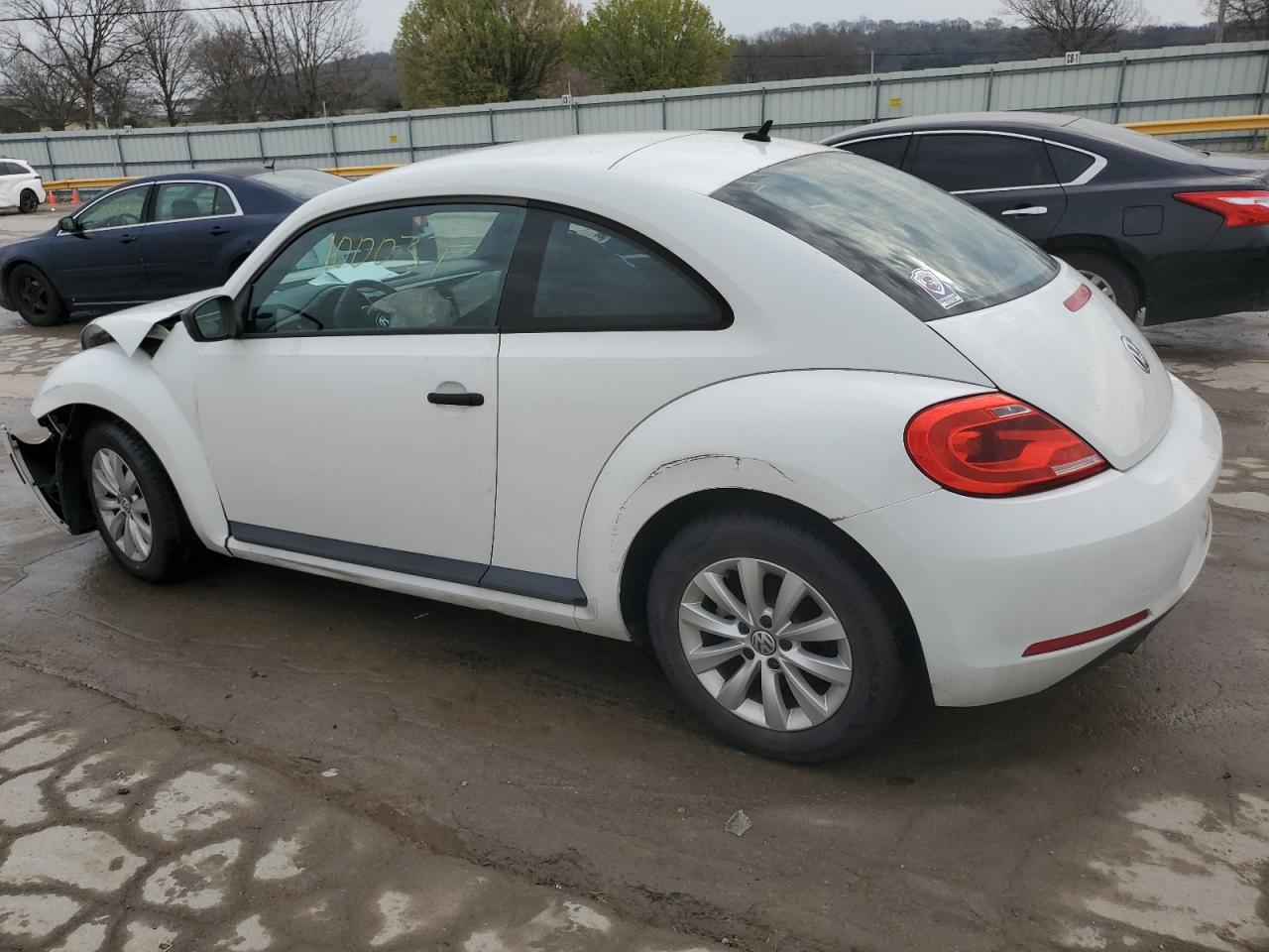 Photo 1 VIN: 3VWF17ATXEM651825 - VOLKSWAGEN BEETLE 