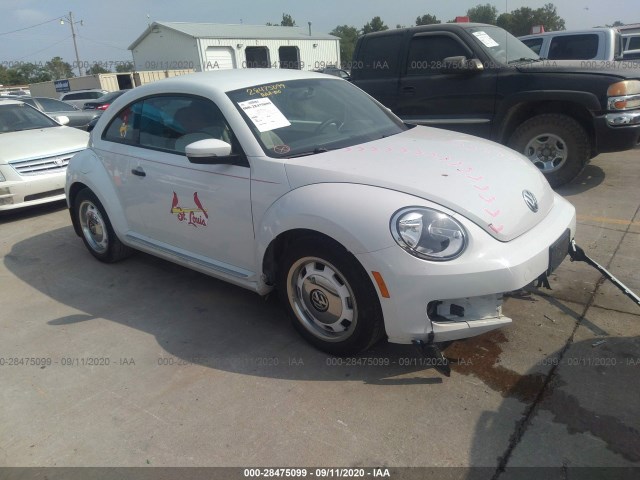 Photo 0 VIN: 3VWF17ATXFM604831 - VOLKSWAGEN BEETLE 