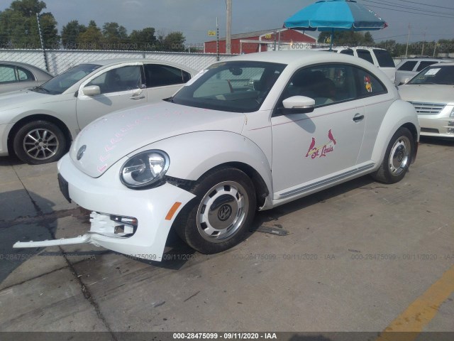 Photo 1 VIN: 3VWF17ATXFM604831 - VOLKSWAGEN BEETLE 