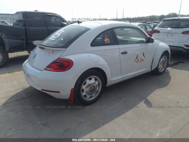 Photo 3 VIN: 3VWF17ATXFM604831 - VOLKSWAGEN BEETLE 