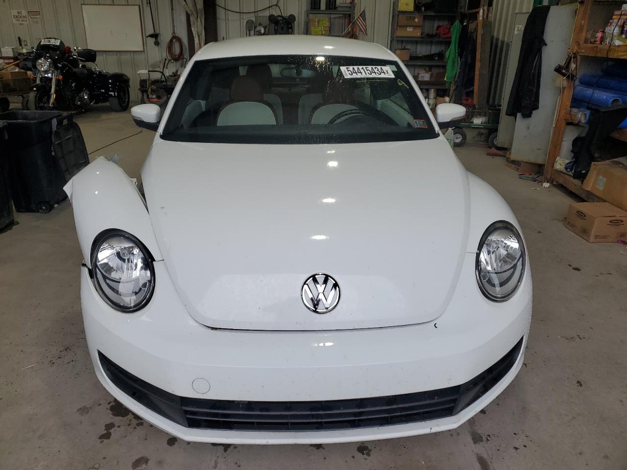 Photo 4 VIN: 3VWF17ATXGM636521 - VOLKSWAGEN BEETLE 