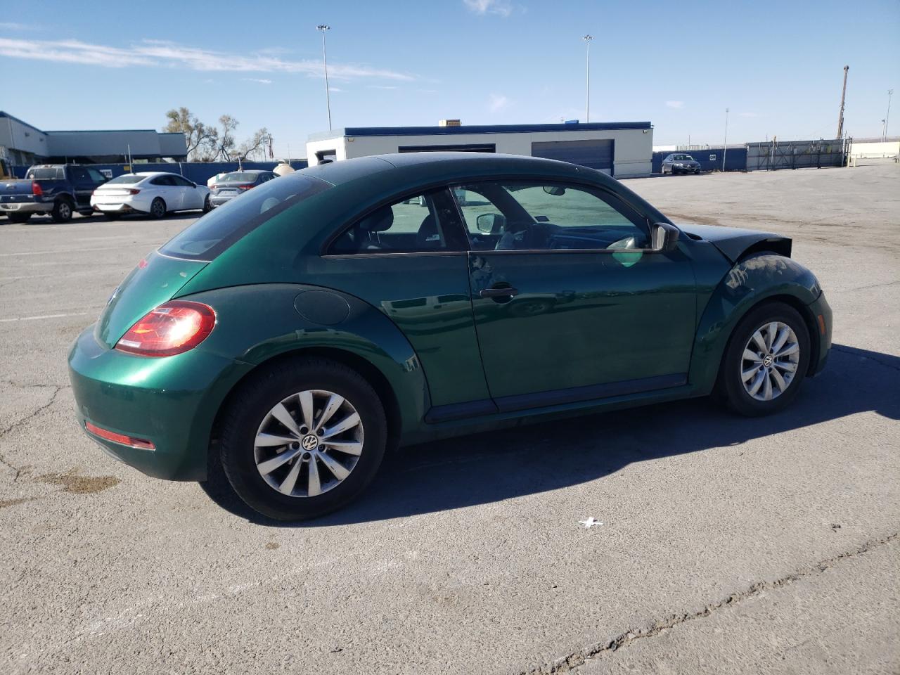 Photo 2 VIN: 3VWF17ATXHM618277 - VOLKSWAGEN BEETLE 