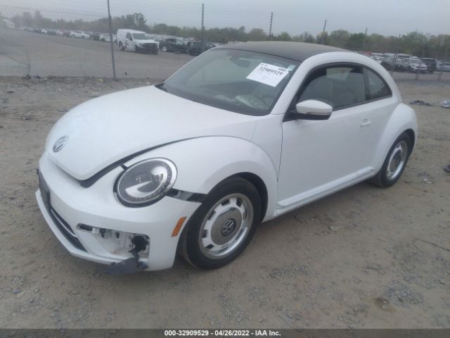 Photo 1 VIN: 3VWFD7AT0JM704775 - VOLKSWAGEN BEETLE 