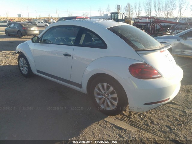 Photo 2 VIN: 3VWFD7AT0JM711418 - VOLKSWAGEN BEETLE 