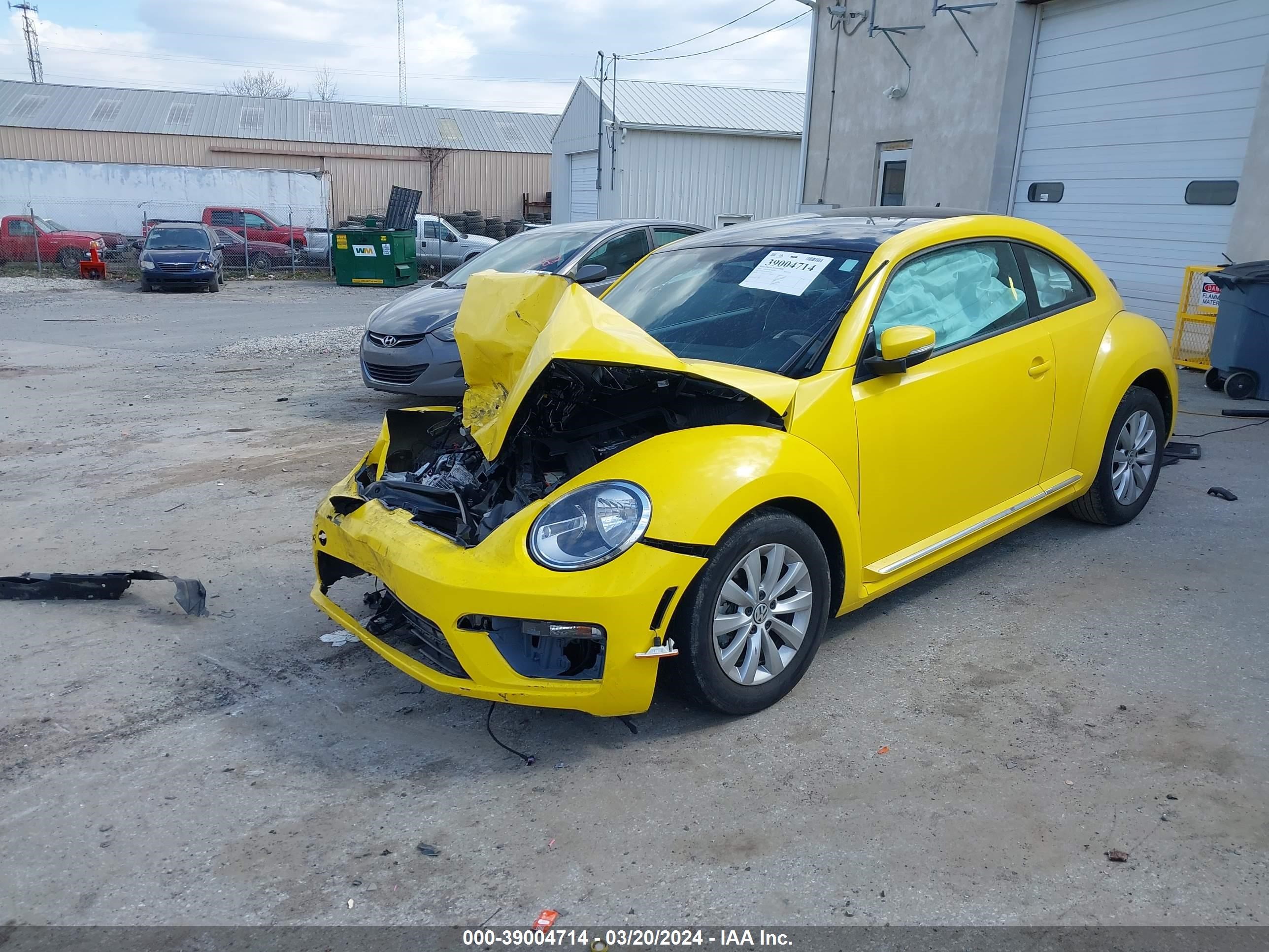 Photo 1 VIN: 3VWFD7AT2KM709431 - VOLKSWAGEN BEETLE 