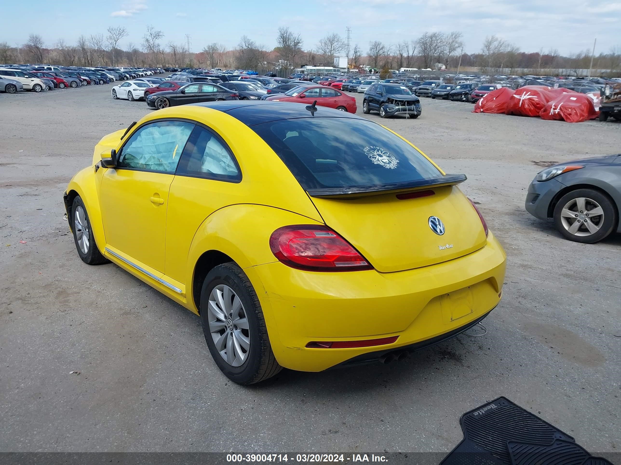 Photo 2 VIN: 3VWFD7AT2KM709431 - VOLKSWAGEN BEETLE 