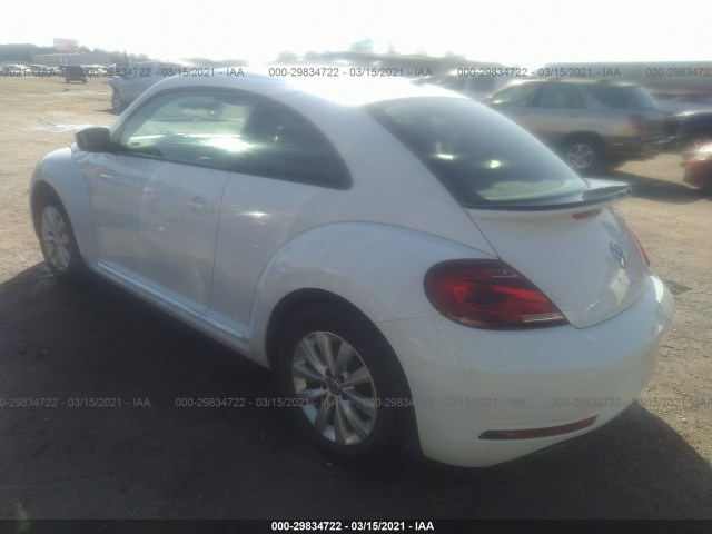 Photo 2 VIN: 3VWFD7AT2KM710952 - VOLKSWAGEN BEETLE 