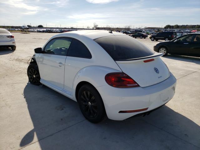 Photo 2 VIN: 3VWFD7AT3KM717926 - VOLKSWAGEN BEETLE 