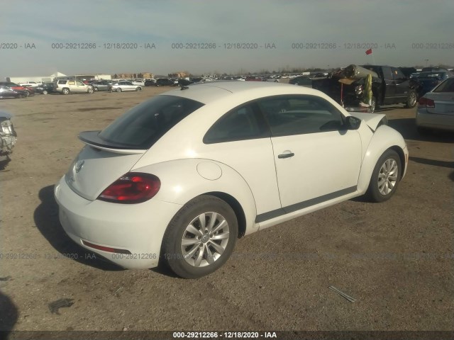 Photo 3 VIN: 3VWFD7AT4JM716573 - VOLKSWAGEN BEETLE 