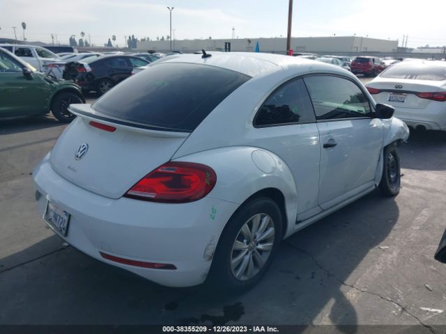 Photo 3 VIN: 3VWFD7AT4JM719182 - VOLKSWAGEN BEETLE 