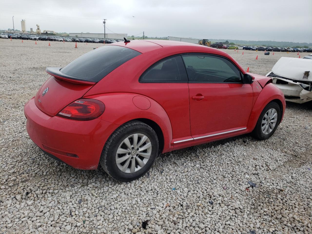 Photo 2 VIN: 3VWFD7AT4KM715747 - VOLKSWAGEN BEETLE 