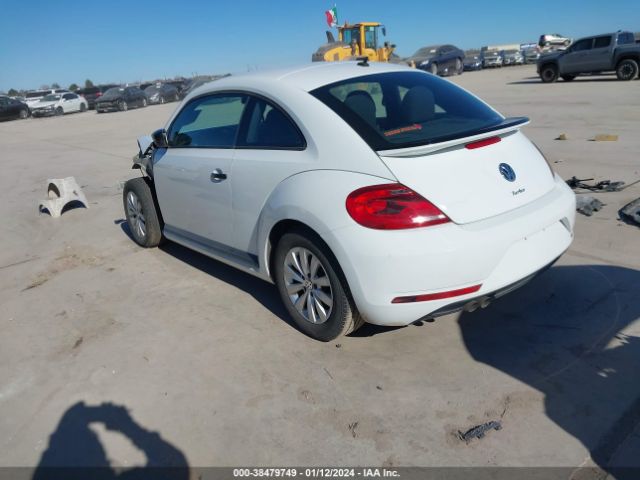 Photo 2 VIN: 3VWFD7AT5JM709521 - VOLKSWAGEN BEETLE 