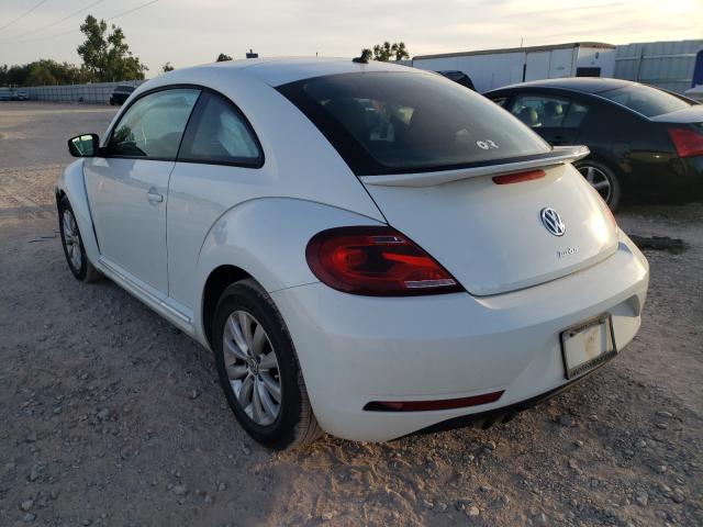 Photo 2 VIN: 3VWFD7AT5KM709052 - VOLKSWAGEN BEETLE S 