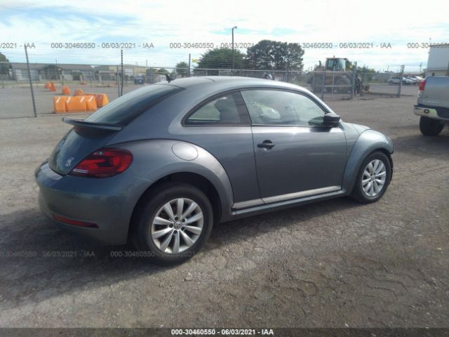 Photo 3 VIN: 3VWFD7AT6JM720513 - VOLKSWAGEN BEETLE 