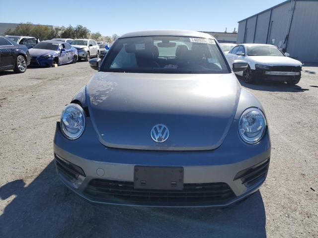 Photo 4 VIN: 3VWFD7AT7JM703199 - VOLKSWAGEN BEETLE S 