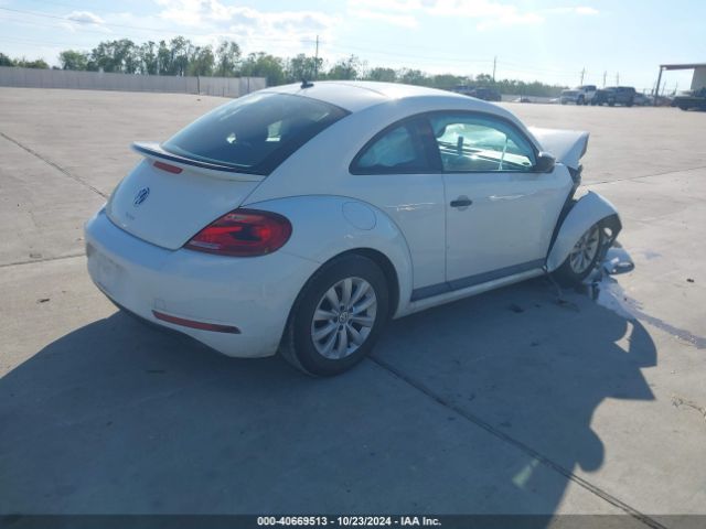 Photo 3 VIN: 3VWFD7AT7JM709486 - VOLKSWAGEN BEETLE 