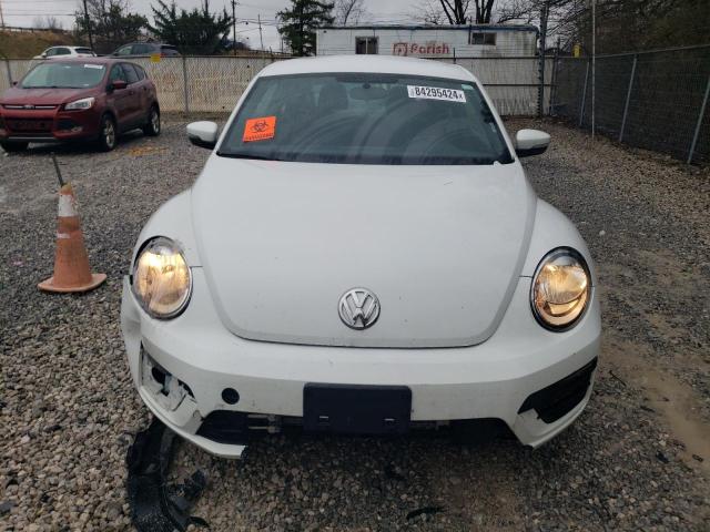 Photo 4 VIN: 3VWFD7AT7KM705617 - VOLKSWAGEN BEETLE S 