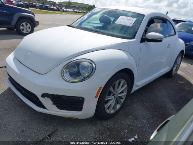 Photo 1 VIN: 3VWFD7AT8JM728760 - VOLKSWAGEN BEETLE 