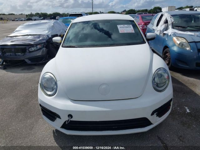 Photo 5 VIN: 3VWFD7AT8JM728760 - VOLKSWAGEN BEETLE 