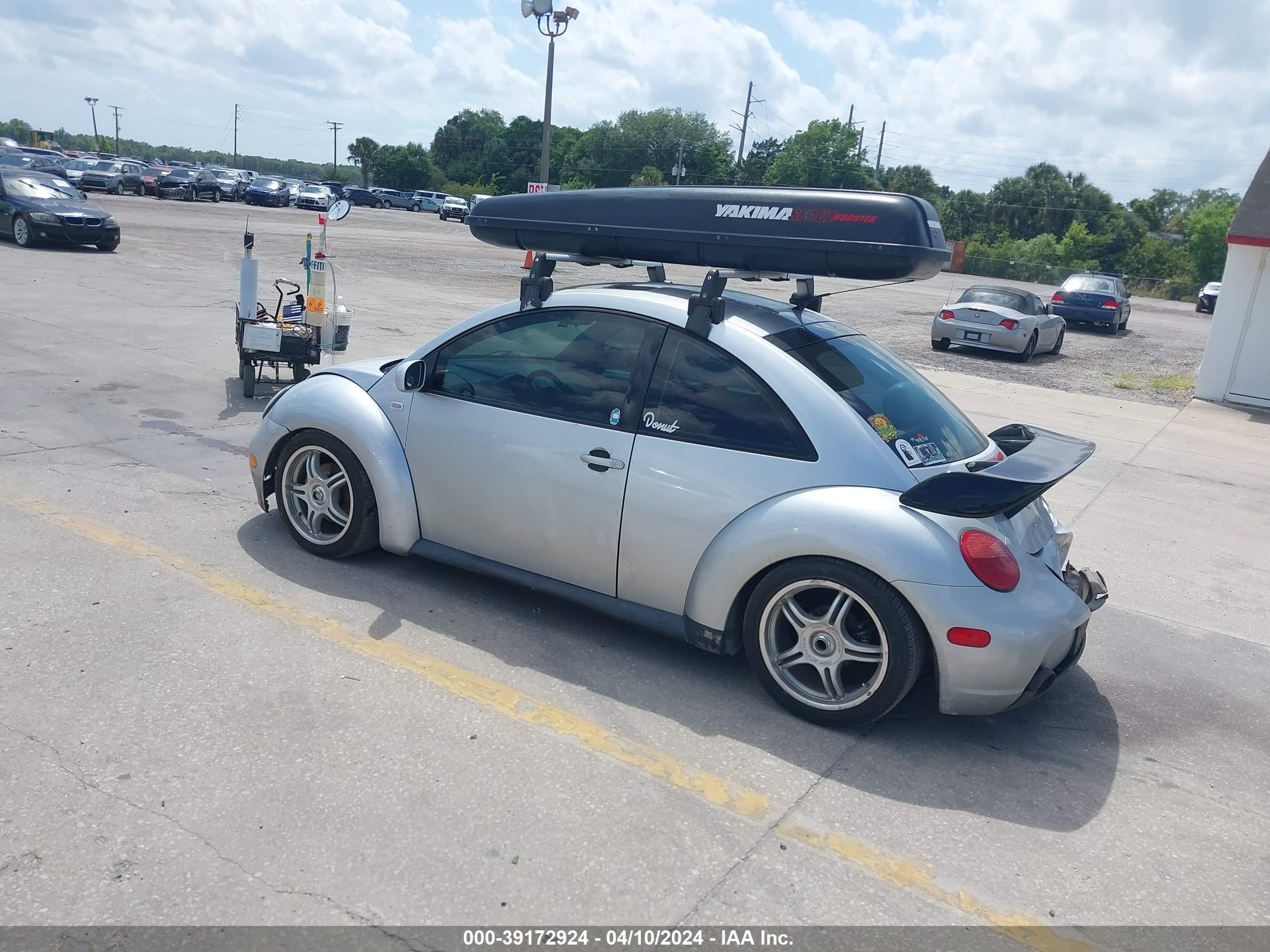 Photo 2 VIN: 3VWFE21C22M430318 - VOLKSWAGEN BEETLE 