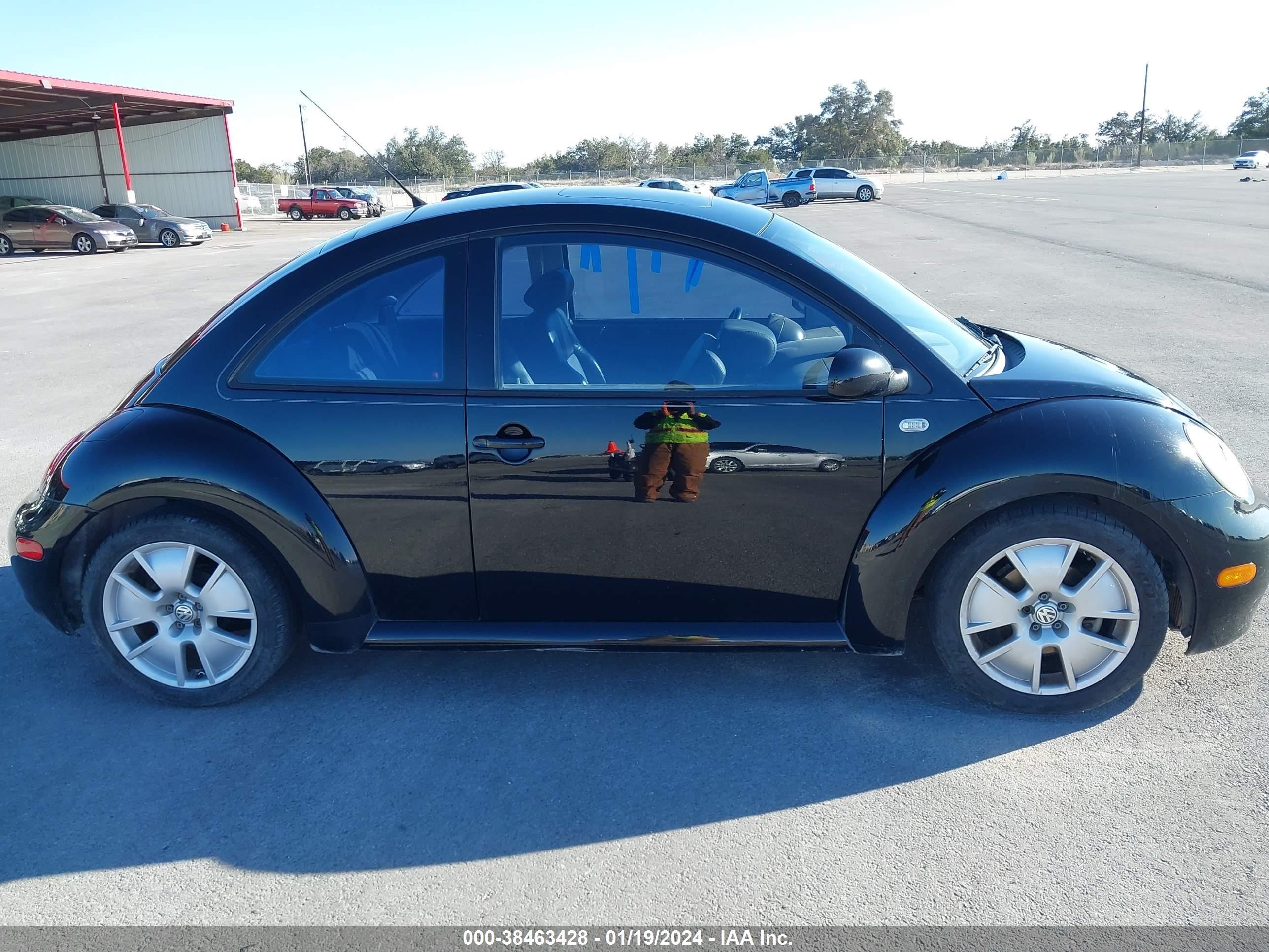 Photo 13 VIN: 3VWFE21C53M424742 - VOLKSWAGEN BEETLE 