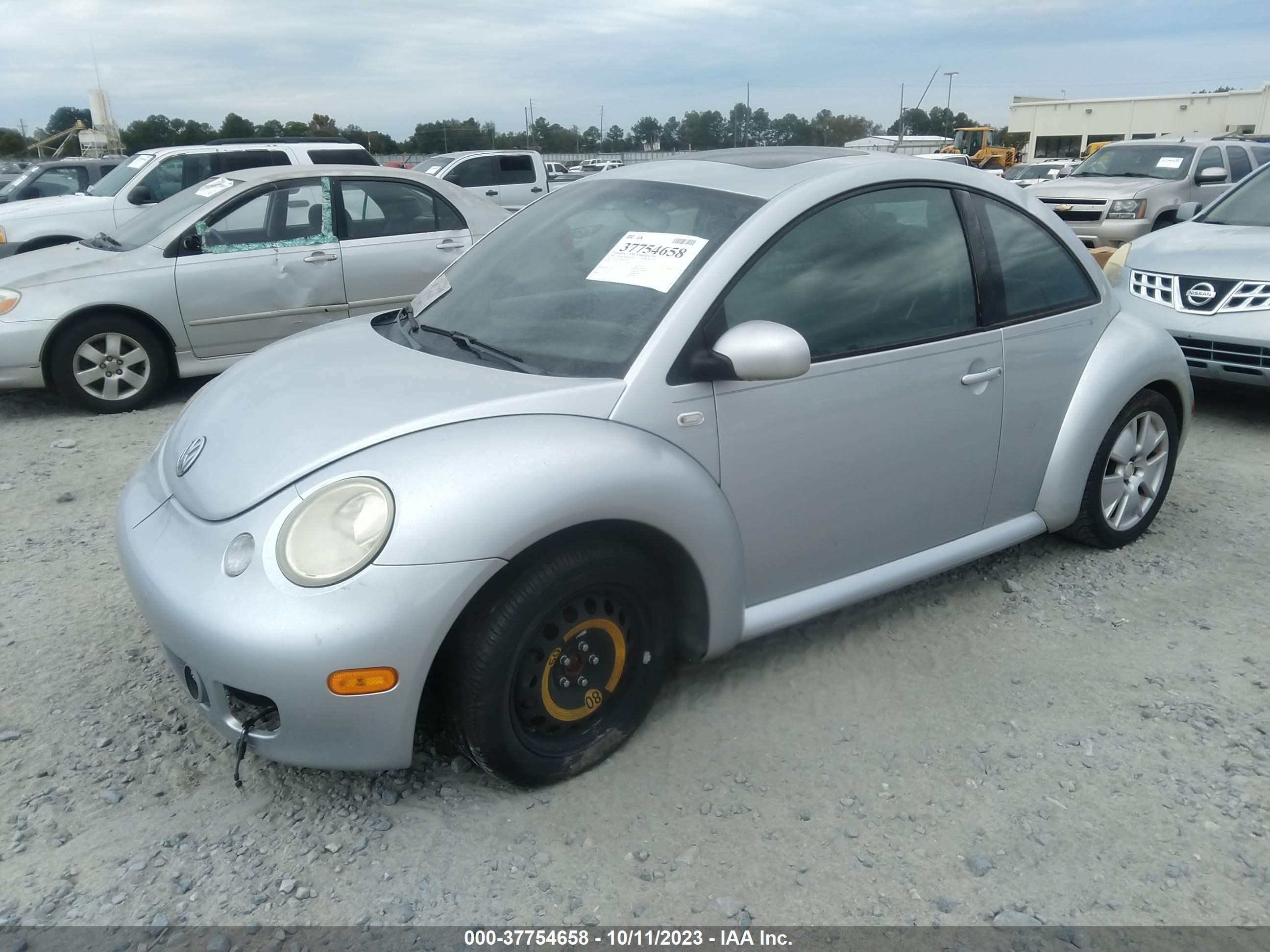 Photo 1 VIN: 3VWFE21C82M459791 - VOLKSWAGEN BEETLE 