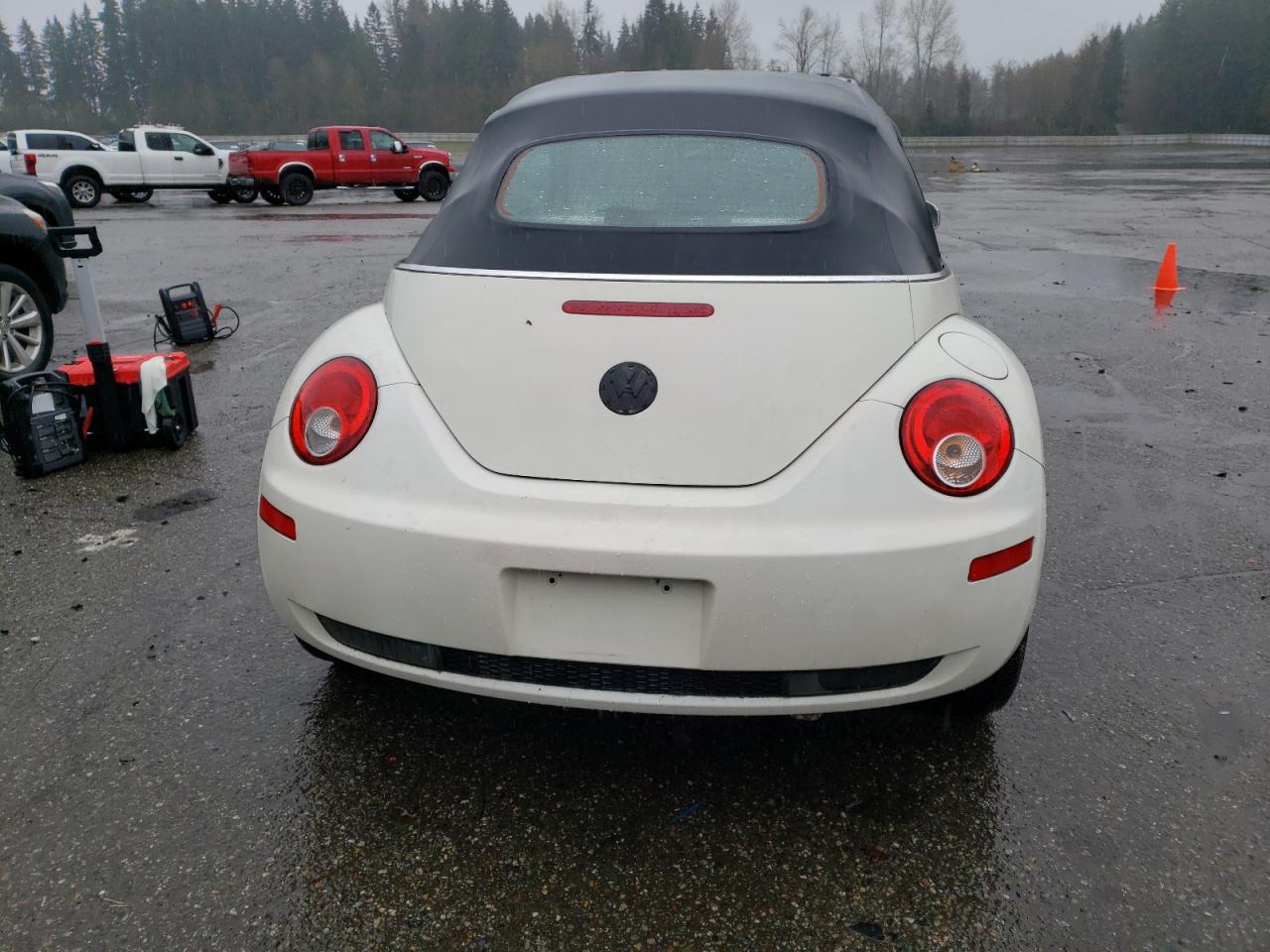 Photo 5 VIN: 3VWFF31Y77M412208 - VOLKSWAGEN BEETLE 