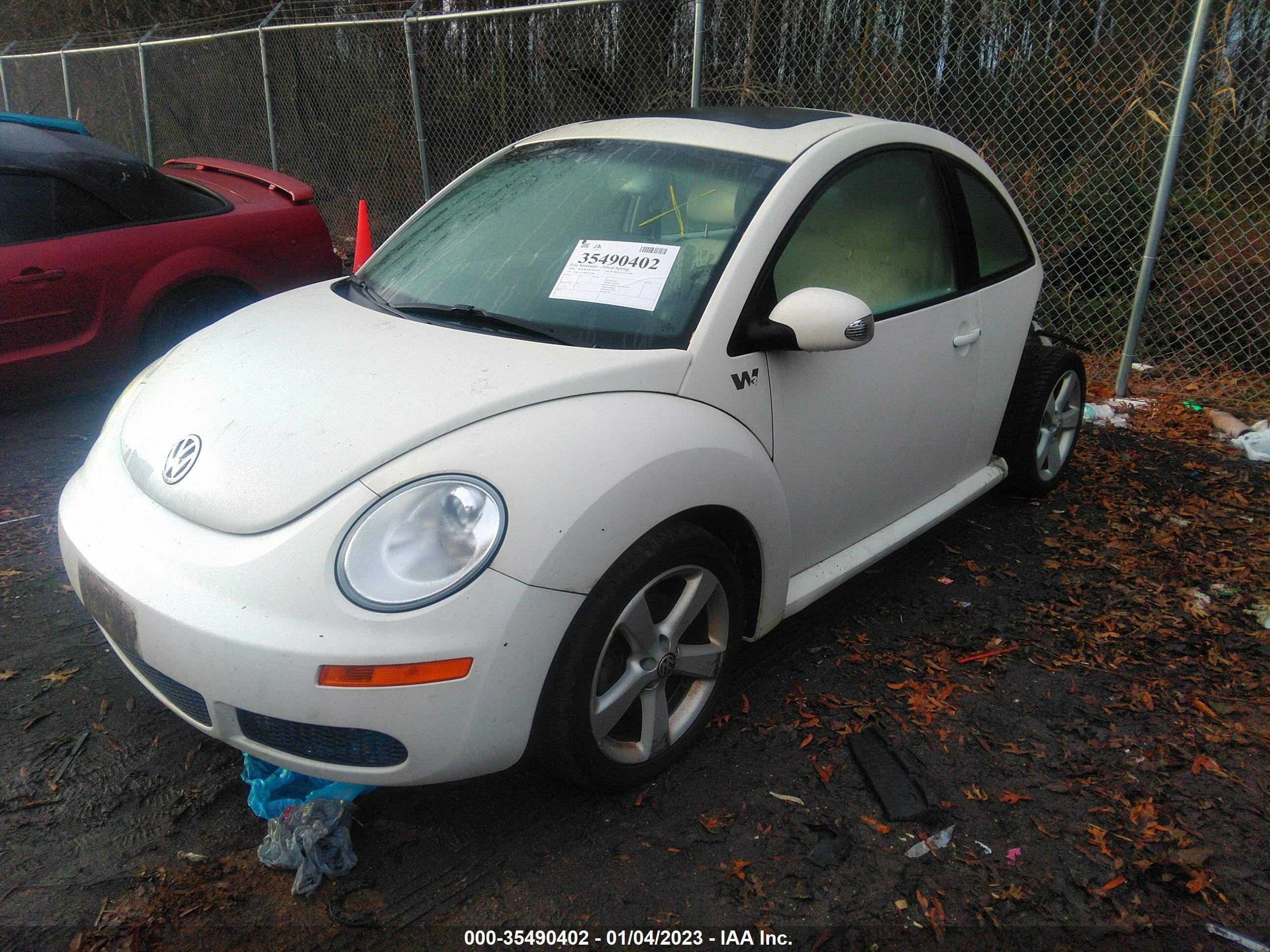 Photo 1 VIN: 3VWFG31C48M524788 - VOLKSWAGEN BEETLE 