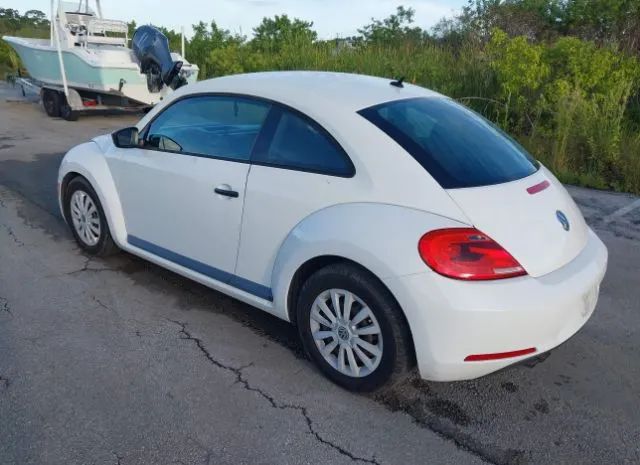 Photo 2 VIN: 3VWFP7AT2CM623786 - VOLKSWAGEN BEETLE 