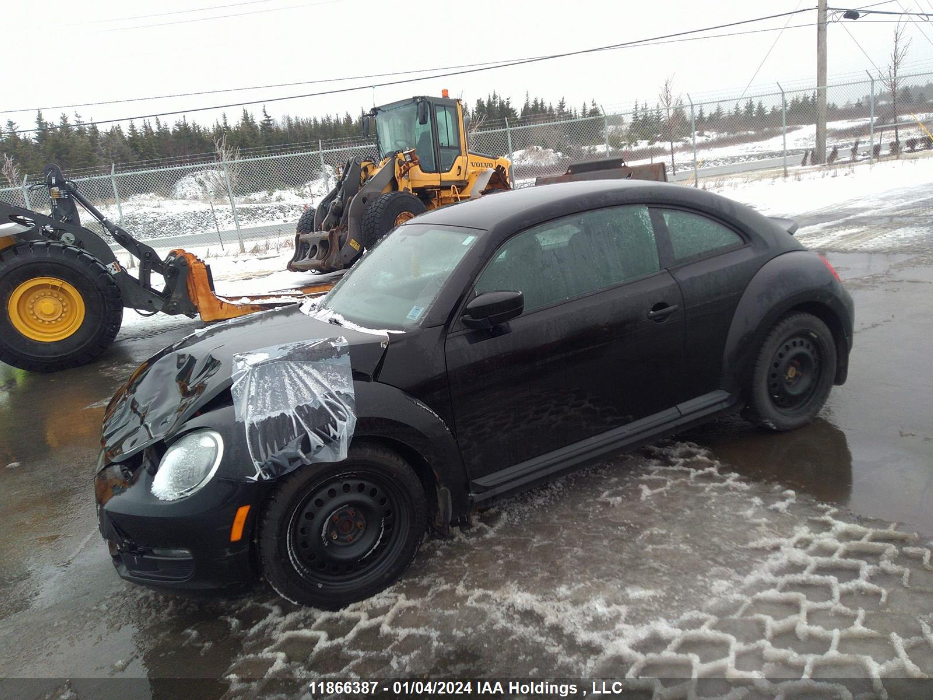 Photo 1 VIN: 3VWFP7AT5CM615665 - VOLKSWAGEN BEETLE 