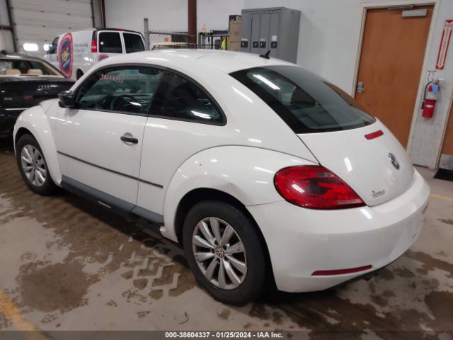 Photo 2 VIN: 3VWFP7AT5EM621128 - VOLKSWAGEN BEETLE 