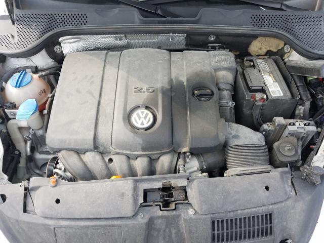 Photo 6 VIN: 3VWFP7AT6CM616811 - VOLKSWAGEN BEETLE 