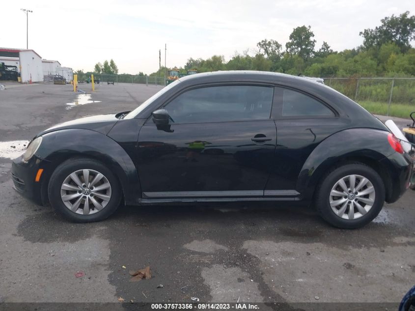 Photo 13 VIN: 3VWFP7AT6EM601552 - VOLKSWAGEN BEETLE 