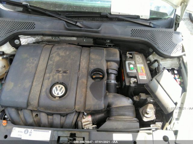 Photo 9 VIN: 3VWFP7AT7CM644813 - VOLKSWAGEN BEETLE 