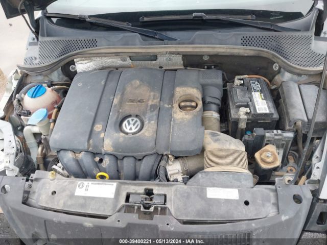 Photo 9 VIN: 3VWFP7AT9EM628907 - VOLKSWAGEN BEETLE 