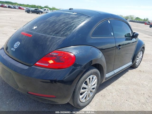 Photo 3 VIN: 3VWFP7ATXCM623714 - VOLKSWAGEN BEETLE 