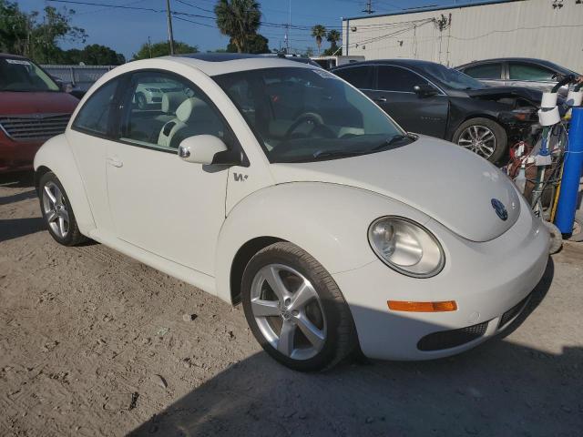 Photo 3 VIN: 3VWFW31C88M522156 - VOLKSWAGEN BEETLE 