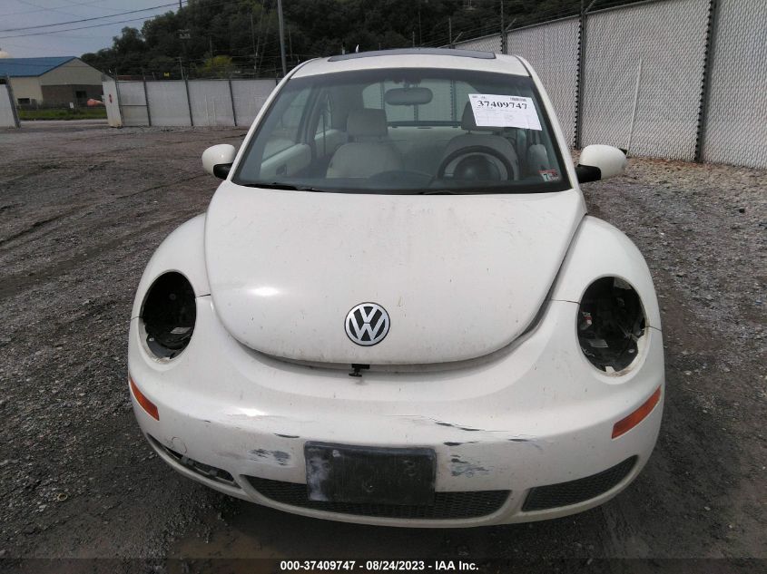 Photo 11 VIN: 3VWFW31C98M521534 - VOLKSWAGEN BEETLE 