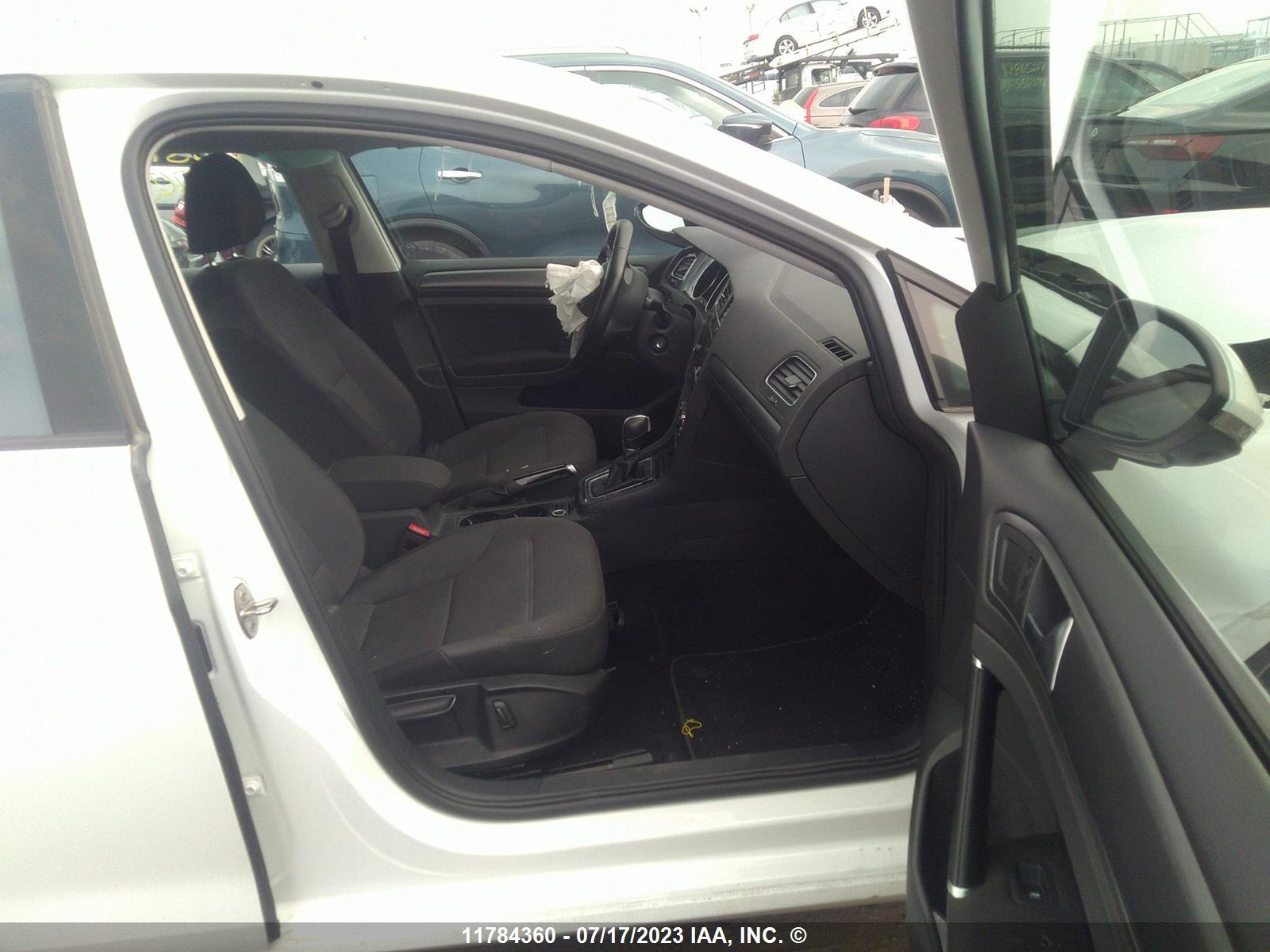 Photo 4 VIN: 3VWG17AU3JM276531 - VOLKSWAGEN GOLF 