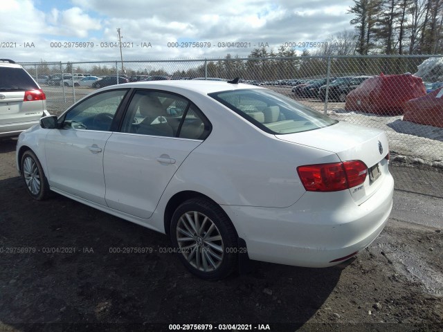 Photo 2 VIN: 3VWGZ7AJ8BM384353 - VOLKSWAGEN JETTA SEDAN 